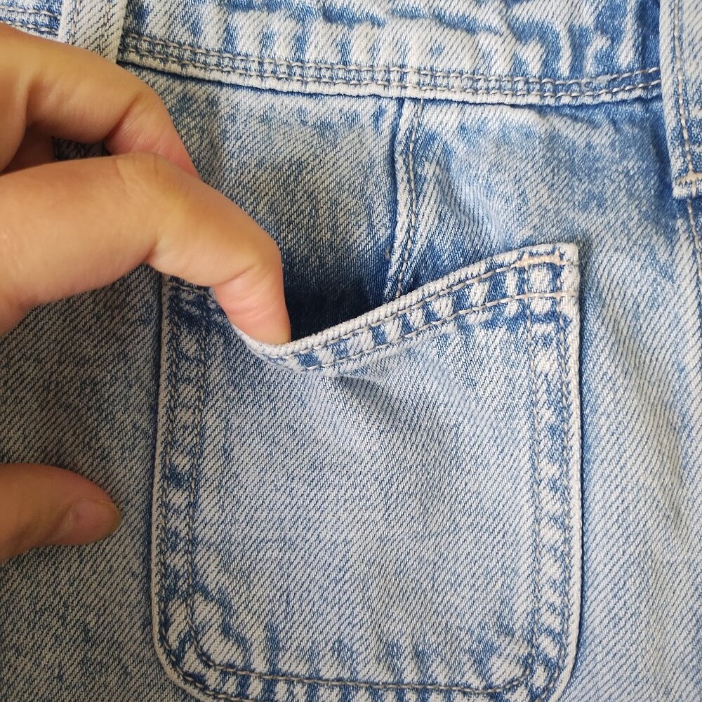 Kids Old Navy Light Wash Denim Overall Dress | Size US XS (5) - Picture 10 of 16